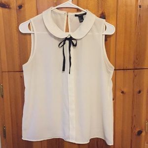 White tank/blouse